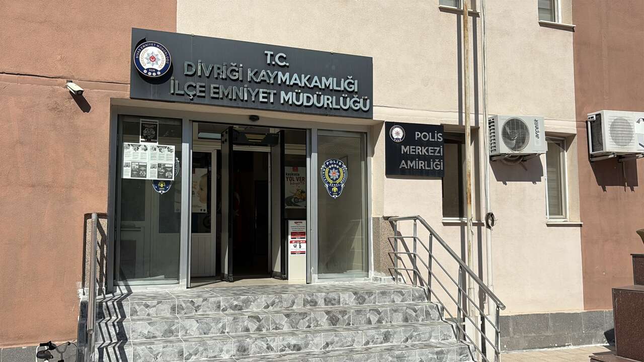 Kayıp 11 aylık Büşra’dan iz yok! Annenin değişen ifadeleri sonrası 10 gözaltı 8